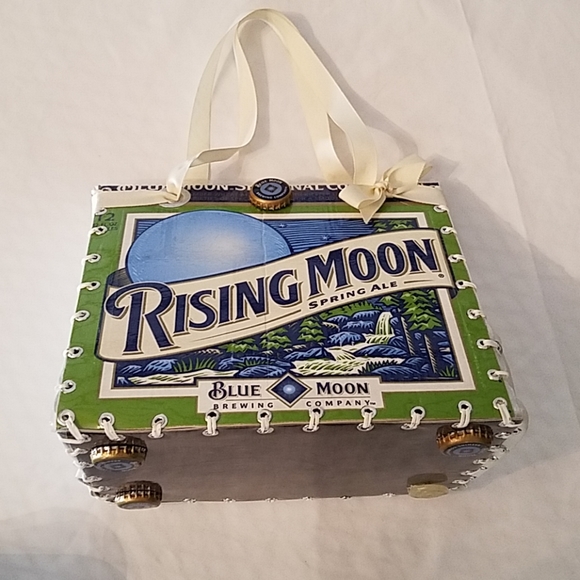 Purse - Picture 2 of 4